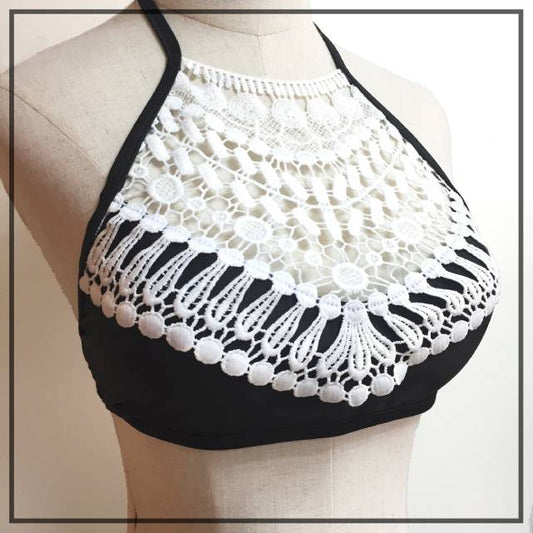 水着 レースアップホルターネック ビキニ